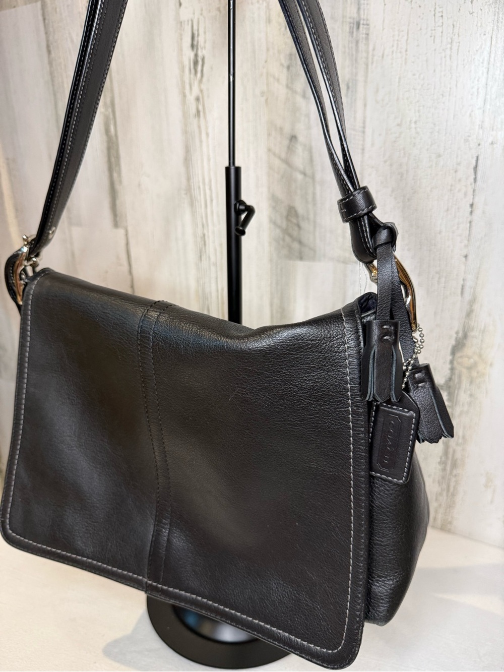 Coach Hampton Flap Bag Black Leather Shoulder Hobo Bag  07’ 10204